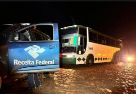 Apreensão de ônibus de turismo na BR-277