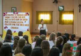 Palestras sobre gravidez na adolescência em Missal