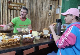 Expedição Costa Oeste: casal de agricultores salva propriedade com turismo rural em Medianeira