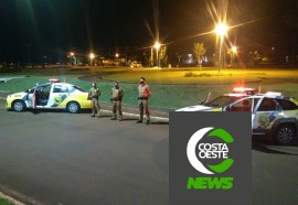 A Polícia Militar também esteve fiscalizando para coibir irregularidades em Serranópolis do Iguaçu.