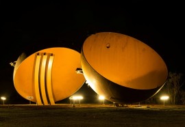 Calotas iluminadas no ano passada, em alusão ao Setembro Amarelo. Foto: Rubens Fraulini/Itaipu Binacional