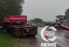 Acidente envolvendo carreta é registrado na BR-277 em São Miguel do Iguaçu
