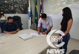 Prefeito de Medianeira assina novas ordens de serviço