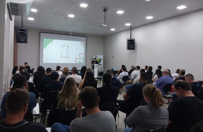 1º Café com empresário da Acismi reuniu cerca de 45 empresas em sua sede