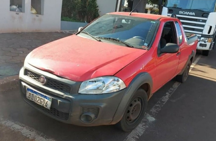 2 veículos são levados de uma mesma residência no Bairro Condá