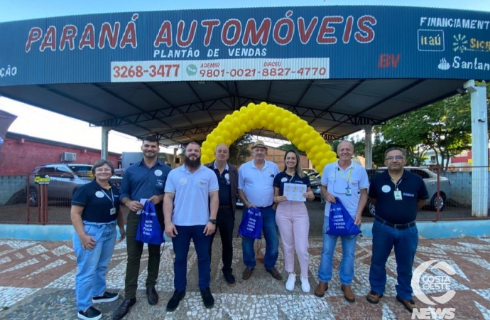 83ª Ciretran de Santa Helena promove ações alusivas ao Maio Amarelo com visitas em revendas de veículos