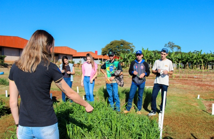 Agrociência: Acadêmicos de Medicina Veterinária e Agronomia apresentam trabalhos científicos no evento