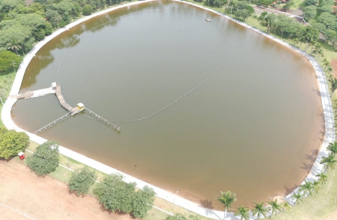 Acesso de banhistas à piscina artificial do Balneário Ipiranga está proibido