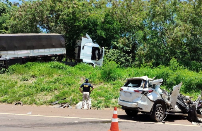 Acidente com vítima fatal e feridos graves na BR-277, entre Matelândia e Medianeira (PR)