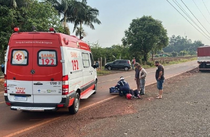 Acidente em distrito de Santa Helena deixa mulher ferida após colisão entre carro e motocicleta