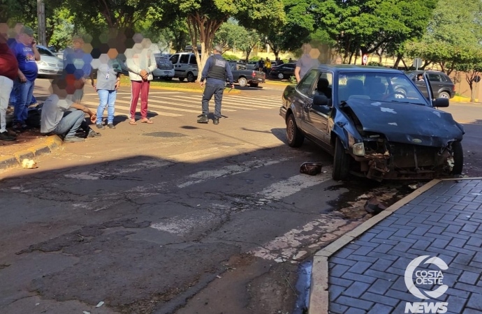 Acidente envolve dois carros no centro de São Miguel do Iguaçu