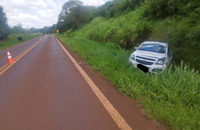 Acidente na PR-180 deixa condutora ferida