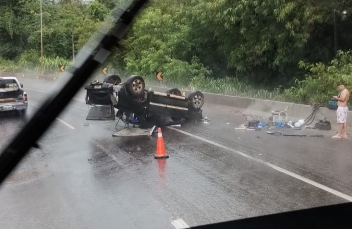 Acidente sem vítimas na BR-277 próximo ao Castelinho em Matelândia