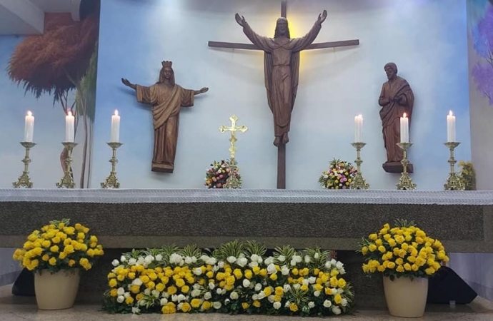 Assista: Missa Solene em Honra Nossa Senhora Medianeira com o Bispo D. Sérgio de Deus