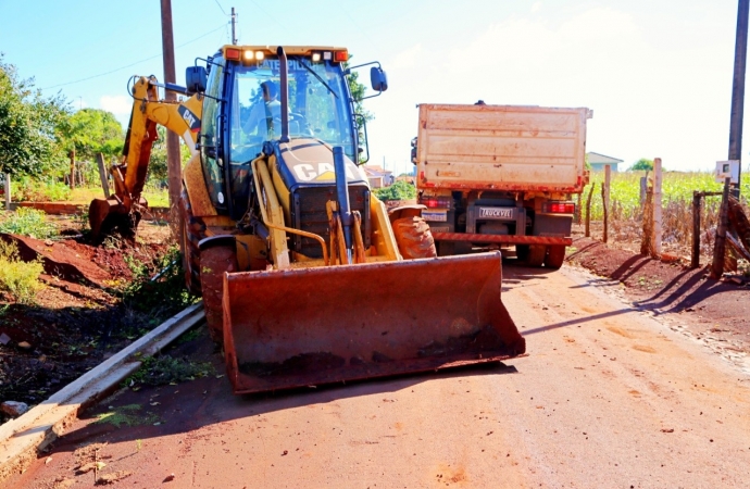 Administração de Itaipulândia atende pedidos de moradores e soluciona problema de rua em Santa Inês