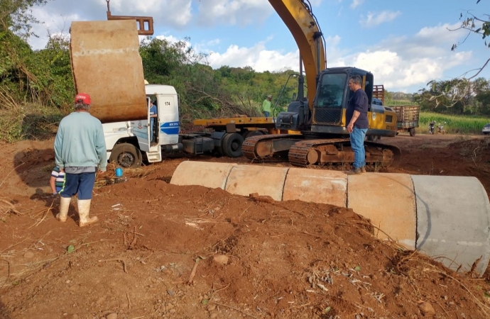 Administração Municipal de Missal faz substituição de ponte na Linha Glória