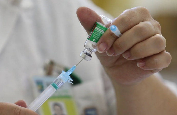 Adolescentes de 12 a 16 anos já podem se vacinar contra a Covid-19 em Medianeira