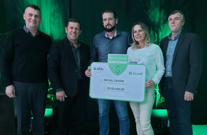 Sicredi da comunidade Santa Rosa entrega prêmio de 50mil reais