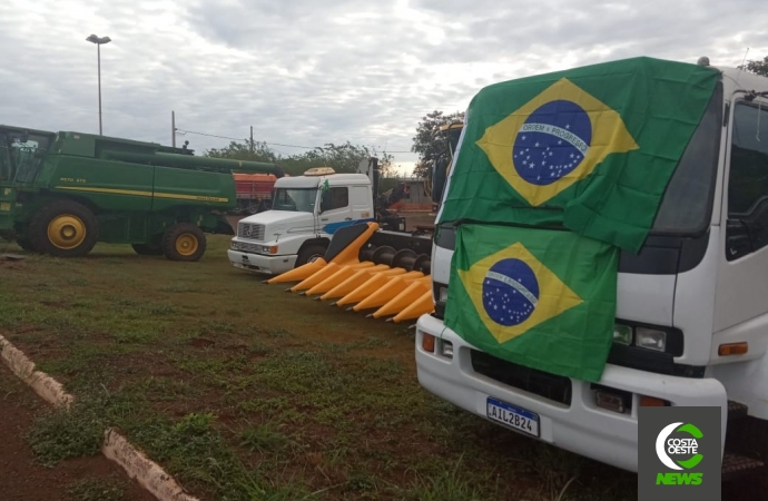 Agricultores de Guaíra se reúnem para ato pró-Bolsonaro