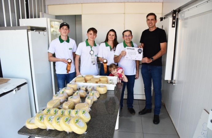 Agroindústria de São Miguel conquista medalhas de prata e bronze em concurso estadual de queijos