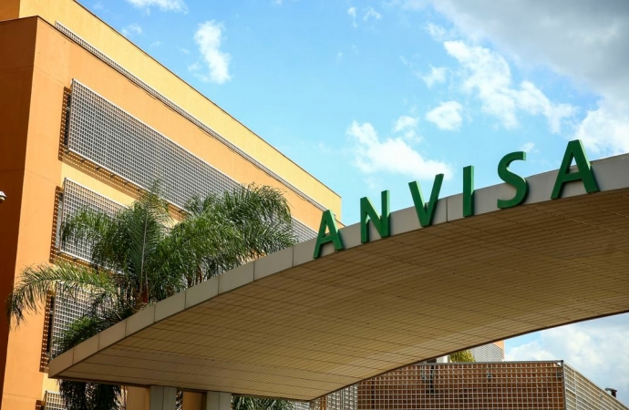 Anvisa aprova venda de Paxlovid para tratar covid-19