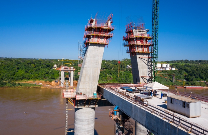 Apesar das chuvas de janeiro, obras na Ponte da Integração seguem dentro do cronograma