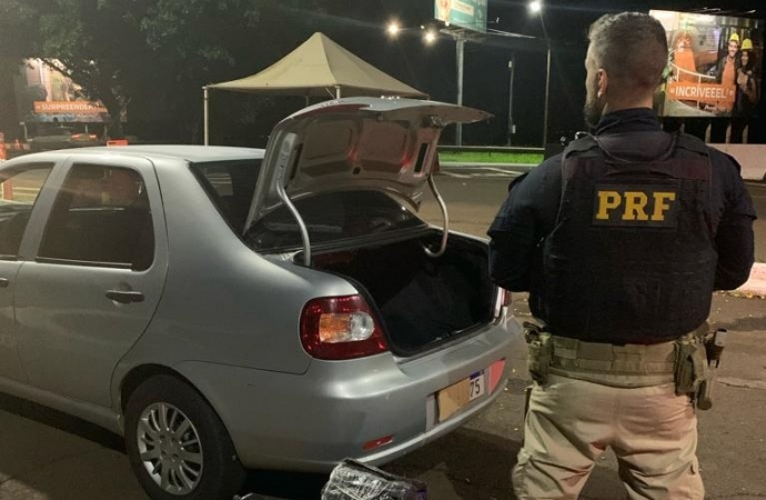 Após condutor desobedecer ordem de parada, PRF apreende 49 quilos de maconha em Santa Terezinha de Itaipu