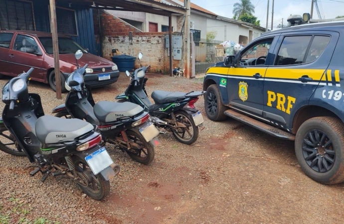 Após denúncia de furto, PRF recupera três motocicletas paraguaias em Medianeira