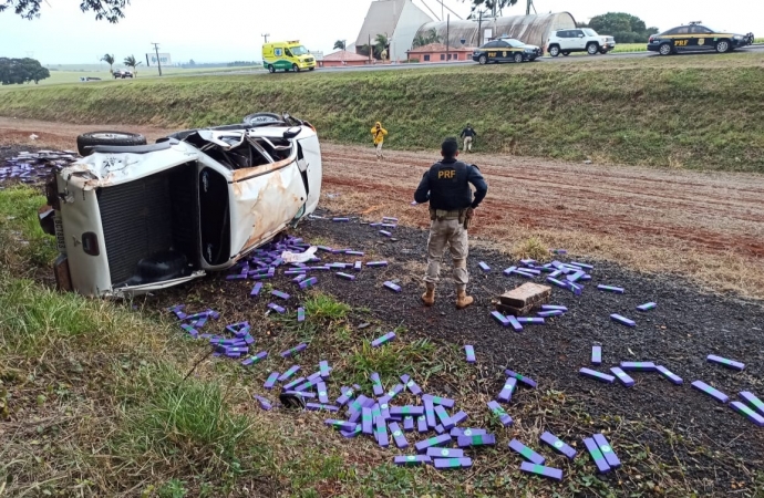 Após fuga e perseguição, PRF apreende mais de meia tonelada de maconha e prende traficante em Céu Azul