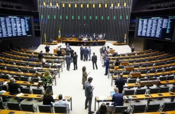 Arthur Lira convoca sessão na Câmara com projetos que impactam 