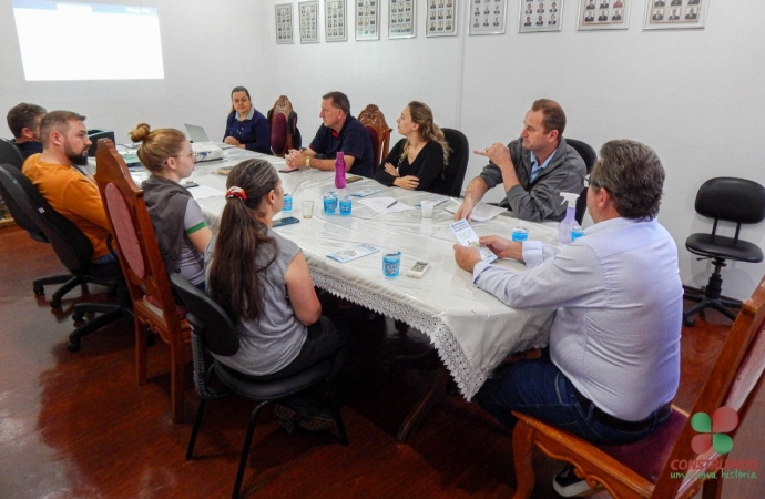 Assessoria Técnica em Saneamento do PTI/Itaipu Binacional apresenta Plano de Ação da Gestão de resíduos sólidos em Missal
