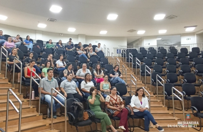 Assistência Social de Medianeira realiza capacitação continuada para rede socioassistencial e conselheiros