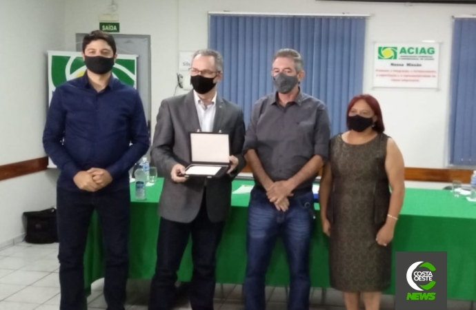 Associação Comercial e empresarial de Guaíra realiza posse da nova diretoria