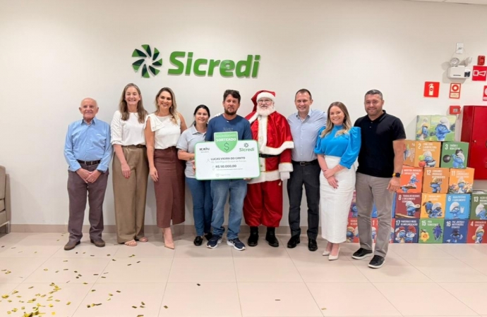 Associado do Sicredi é surpreendido com prêmio de R$ 50 mil em sorteio de seguro de vida