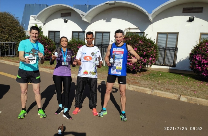 Atletas de Guaíra consquistam ouro e bronze no Desafio de Equipes em Cascavel