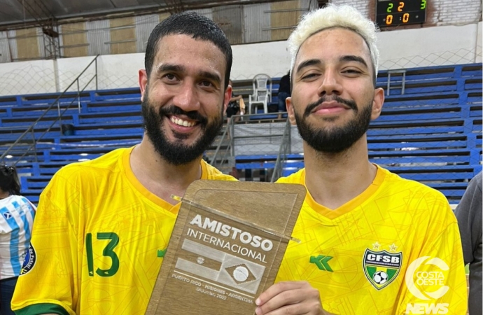 Atletas do Santa Helena Futsal são campeões pela seleção brasileira na Argentina
