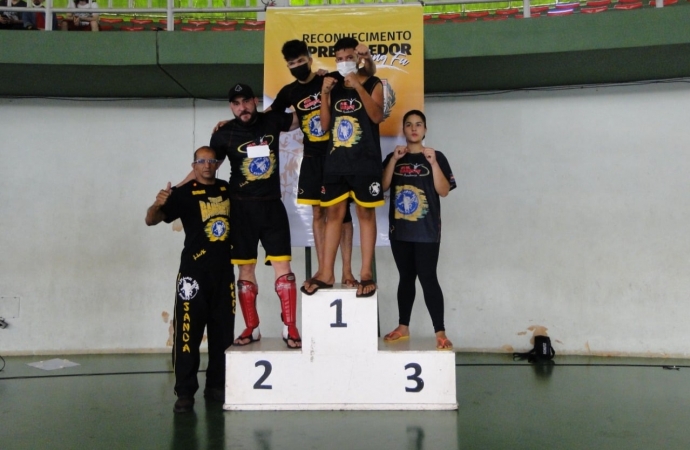 Atletas guairenses representaram o Município de Guaíra no campeonato brasileiro de Kung Fu na cidade de Vinhedo
