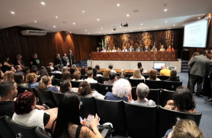 Audiência Pública debate qualidade da alimentação nas escolas paranaenses