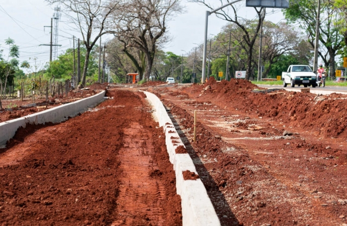 Avança a última fase das obras na Avenida Tancredo Neves, em Foz do Iguaçu