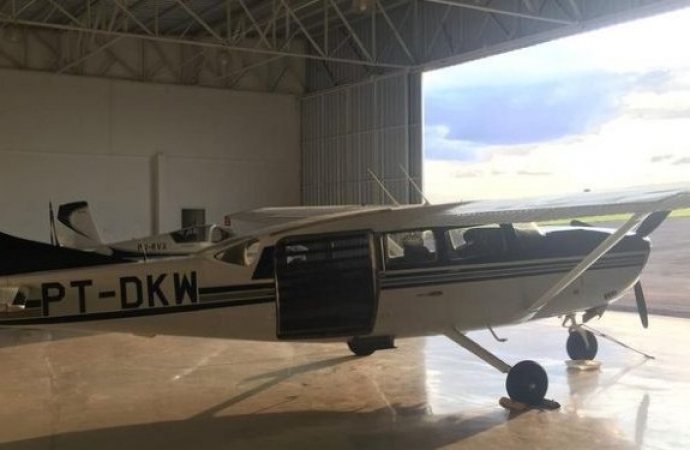 Avião roubado em Foz do Iguaçu pousou no norte paraguaio e seguiu para a Bolívia