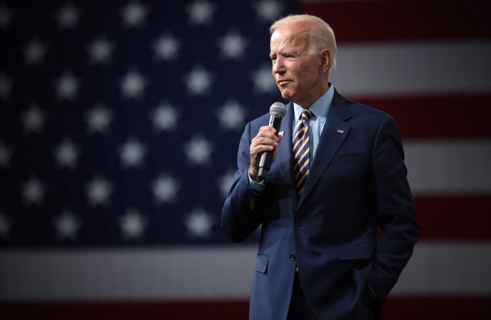Biden desiste da campanha à presidência dos EUA