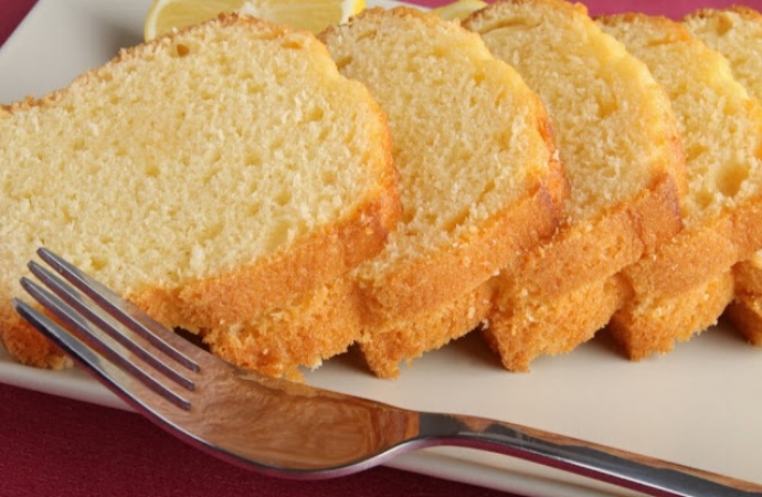 Bolo de iogurte natural