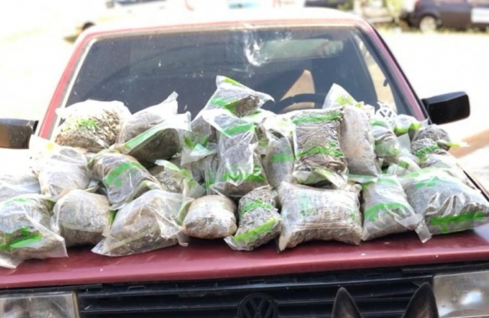 BPFron apreende 20kg de maconha em distrito de Santa Helena