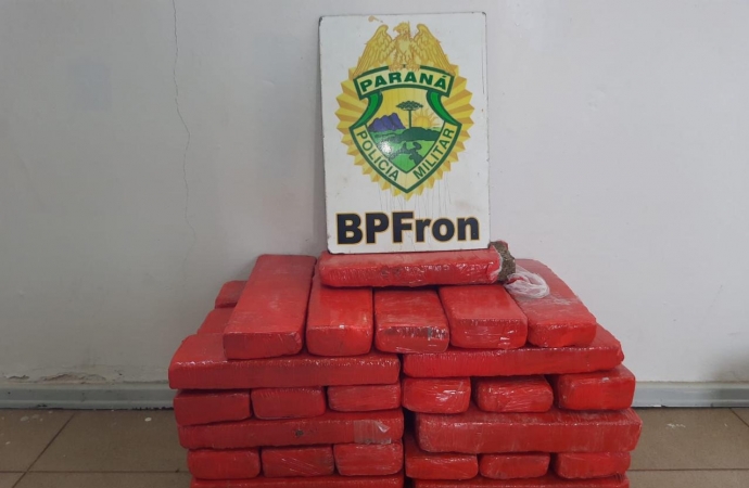 BPFRON apreende droga em ônibus na cidade de Medianeira