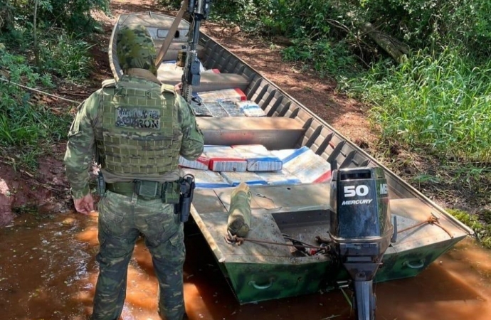BPFRON apreende embarcação com quase 500 kg de drogas em Santa Helena