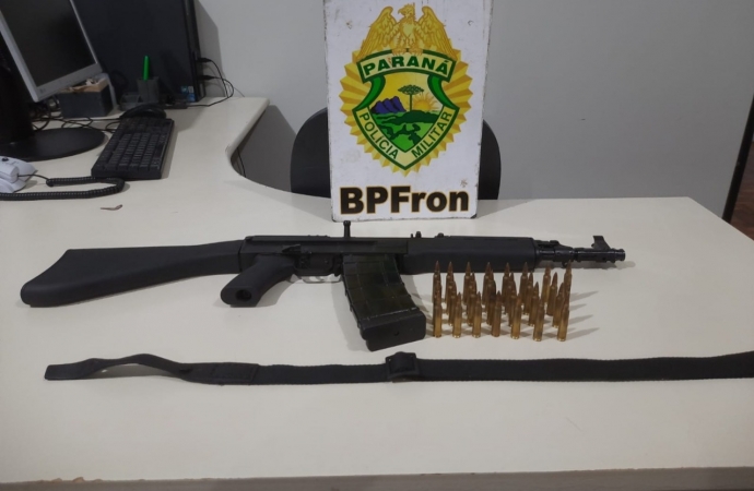 BPFRON apreende fuzil durante abordagem a ônibus em Medianeira
