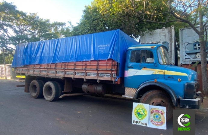 BPFRON e PF apreendem caminhão carregado com cigarros contrabandeados em Santa Helena
