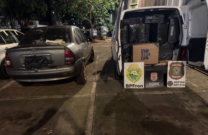BPFRON e Polícia Federal apreendem veículos, embarcação e 5 mil pacotes de cigarros em Itaipulândia-PR