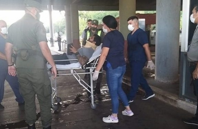 Brasileiro atropela agente migratório na aduana de Puerto Iguazú