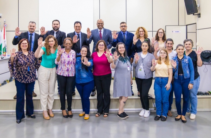 Câmara aprova projeto de lei que institui 21 Dias de Ativismos pelo Fim da Violência Contra as Mulheres de Medianeira